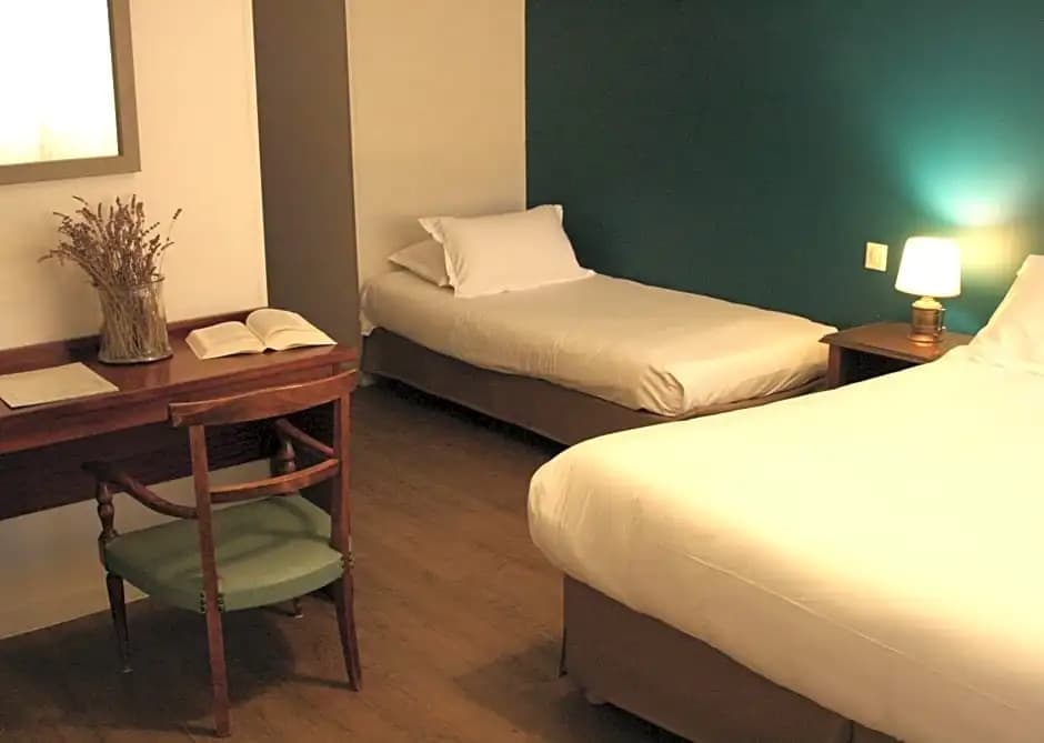 Hôtel Albion - Photo 4