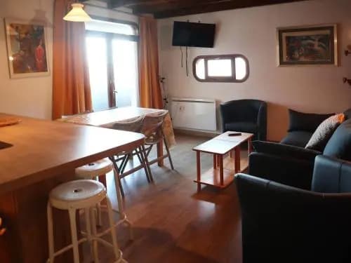 Rental Apartment Le Silhourais - Photo 4