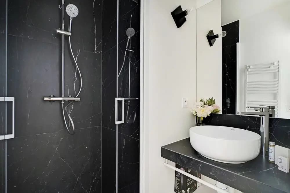 Chic Apartment - 2br/6p - Saint-ambroise - Miniature 8