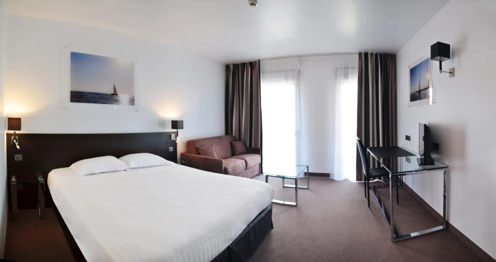 Golden Tulip Pornic - Miniature 6