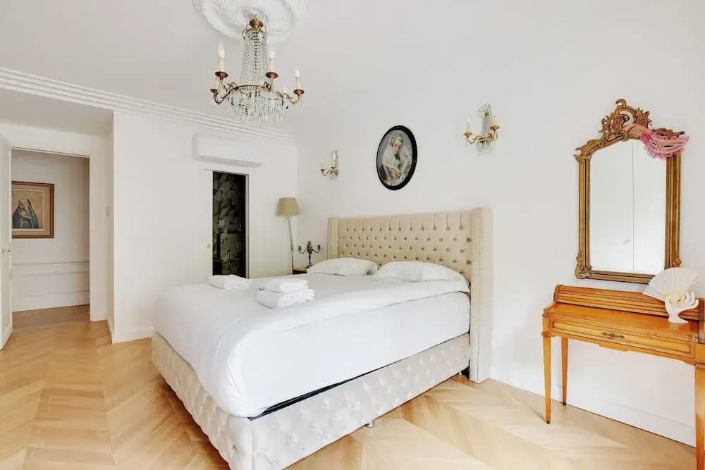 Luxurious Flat - 4bd/8p - Arc de Triomphe - Photo 5