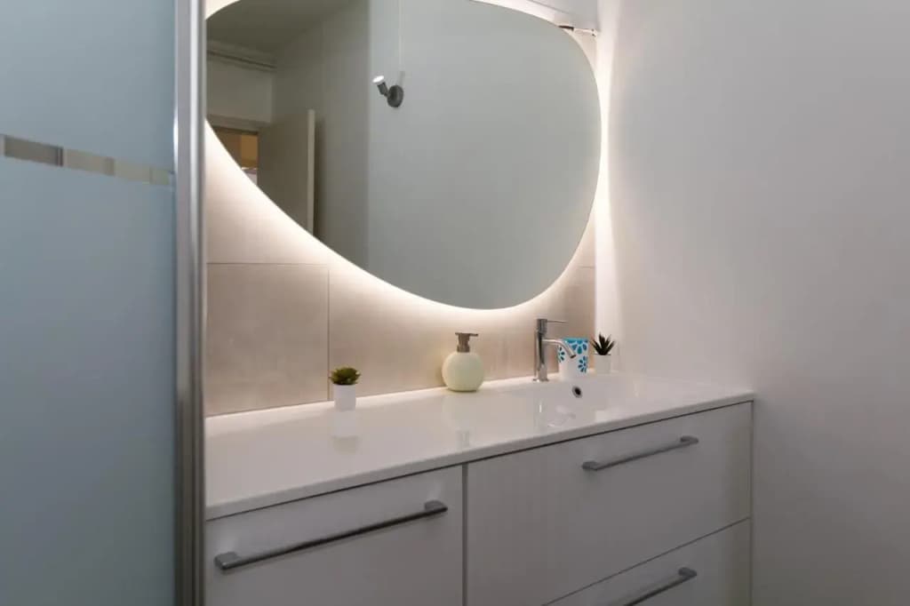 Le Smile - 3 Bedrooms - 8pers - Parking - Centre Gare - Miniature 8