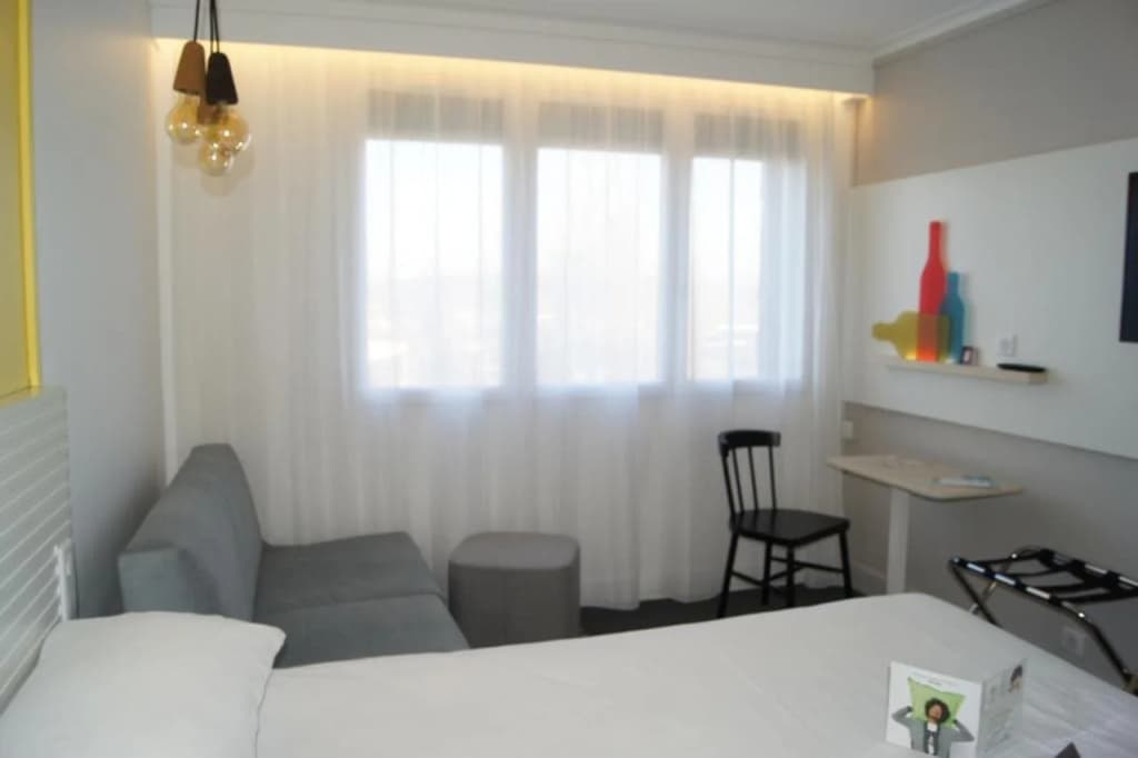 ibis Styles Auxerre Nord - Photo 2