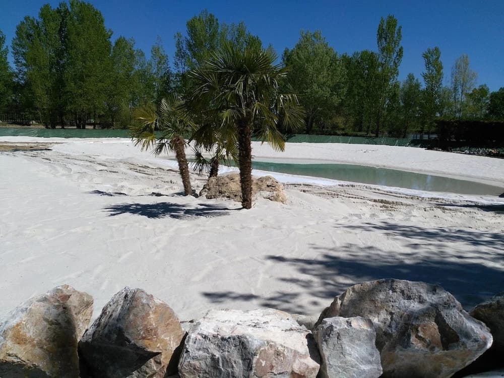 Camping Le Plan d'Eau Saint Charles - Miniature 8