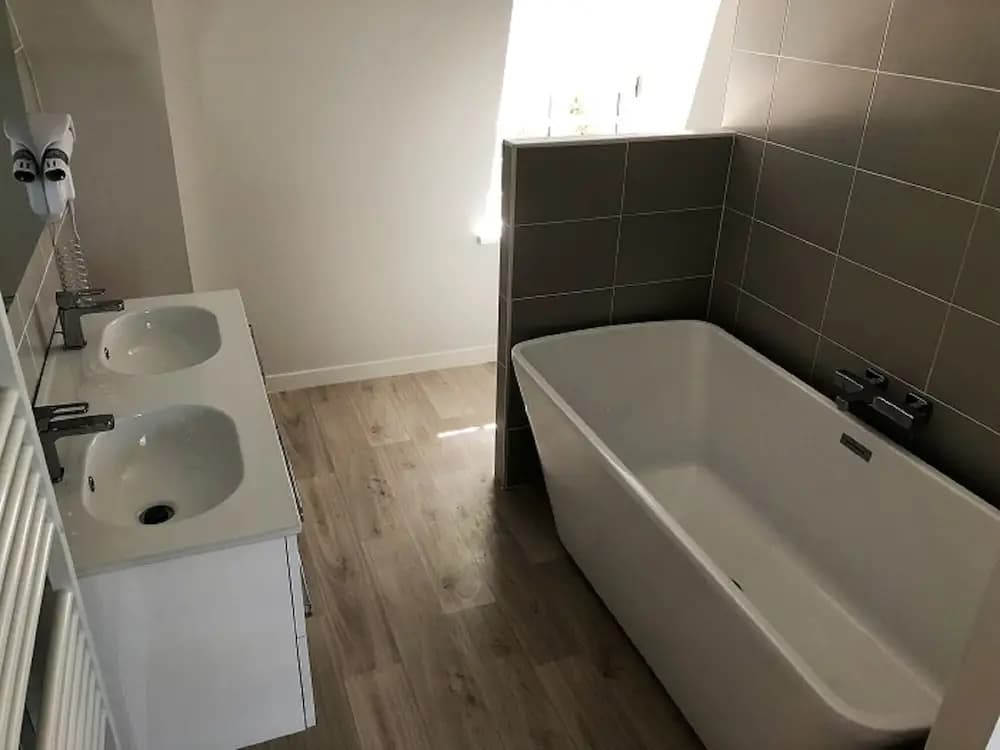 Cottage Jardin Duplex of 70 m² for 2 people – 1 bedroom – 2 bathrooms – - Miniature 8