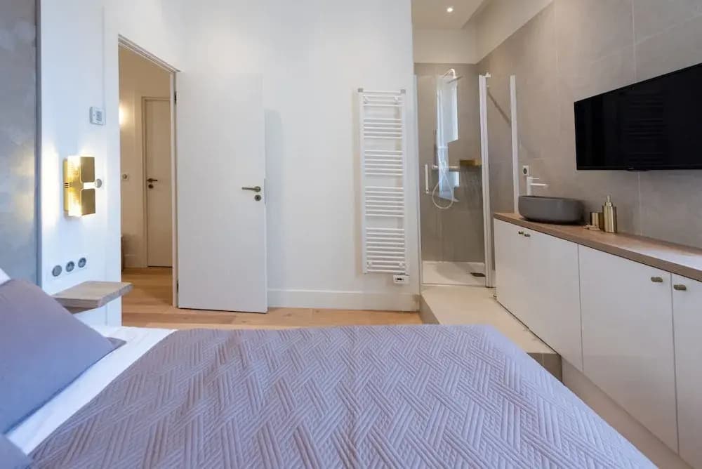 Luxury Apartment - Heart of Cannes / Rue D'antibes - Photo 3