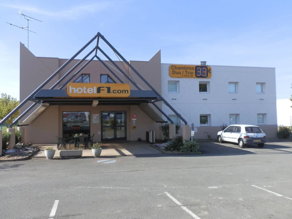 hotelF1 Cholet - Photo 4