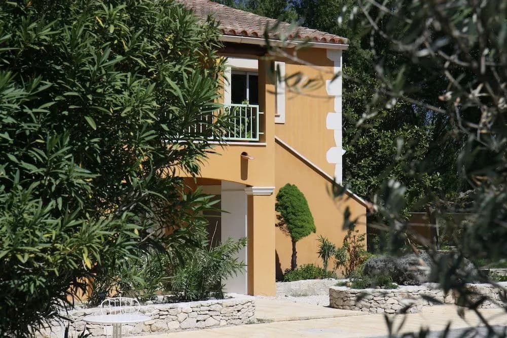 Gîte - Au Soleil Ocre Avignon - Photo 1