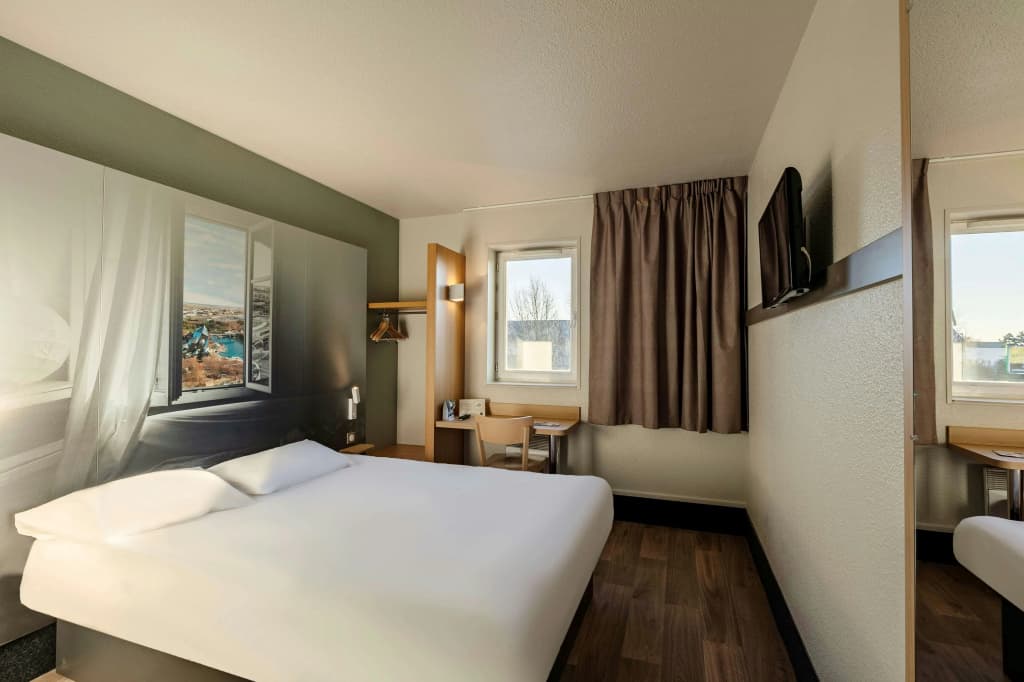 B&B HOTEL Poitiers (1) - Miniature 6