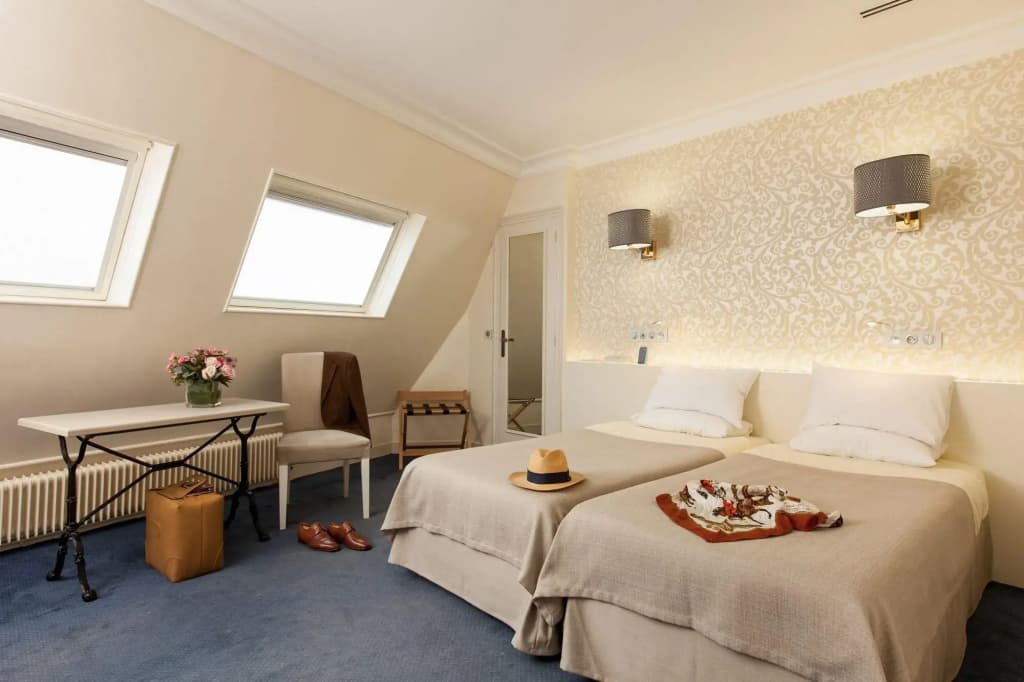 Hôtel Bonaparte - Photo 4