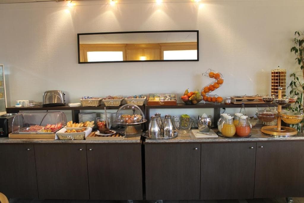 Le Relais De Montigny - Logis - Photo 2