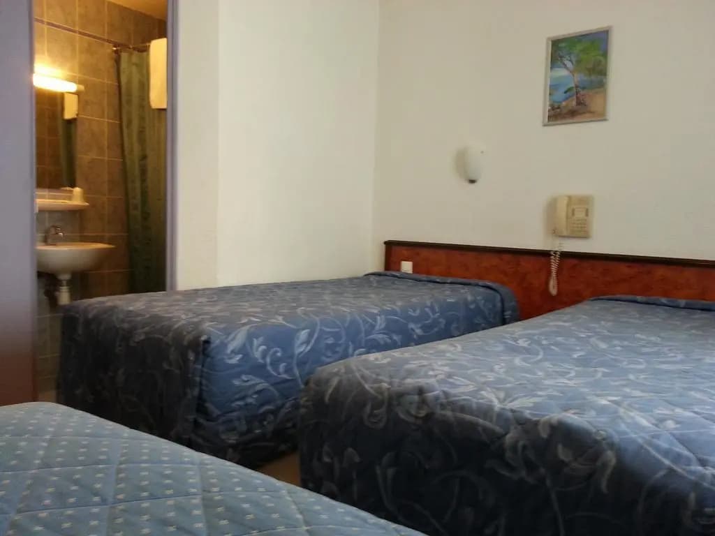 Hôtel Le Saint-Hubert - Gare de Lyon Bastille - Photo 5