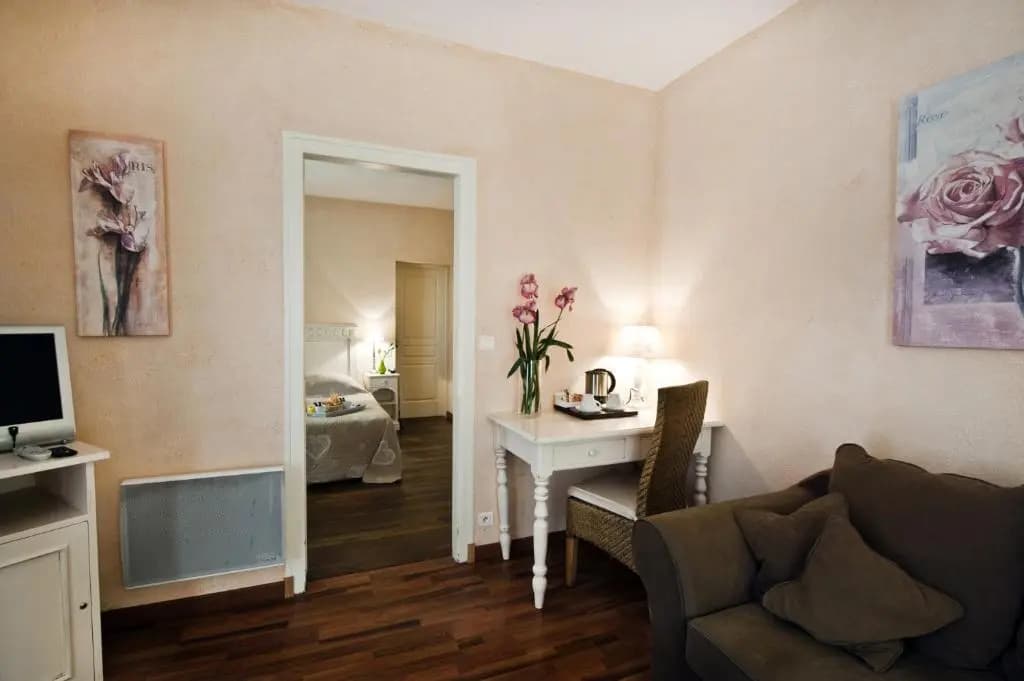 LOGIS Le Quai Fleuri - Photo 4
