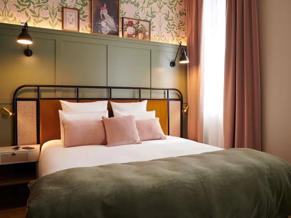 Square Lodge Hotel La Roche Sur Yon - Handwritten Collection - Miniature 7