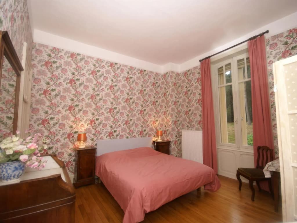 Mansion in Vecoux With Pool and Garden - Photo 3