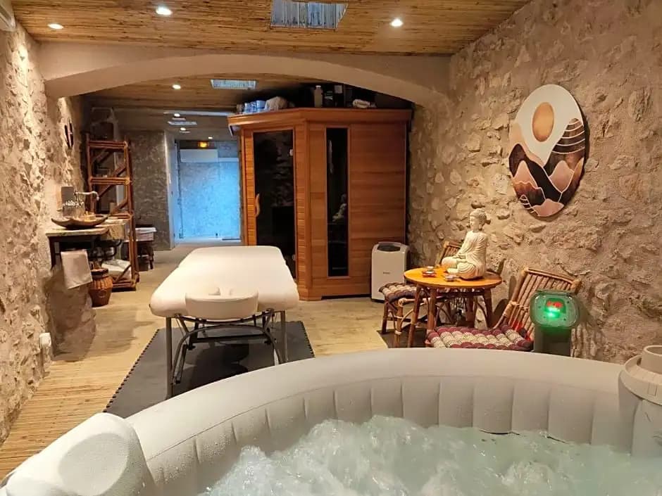 Chambres d'hôtes Peu del Causse SPA - Miniature 8