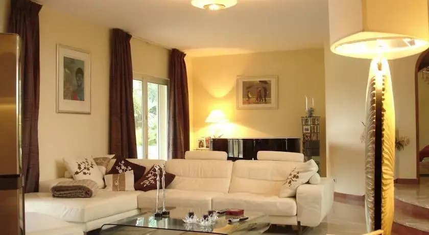 Villa Rose Hill - Photo 2