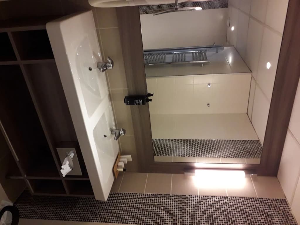 ibis Styles Melun Hotel - Miniature 7