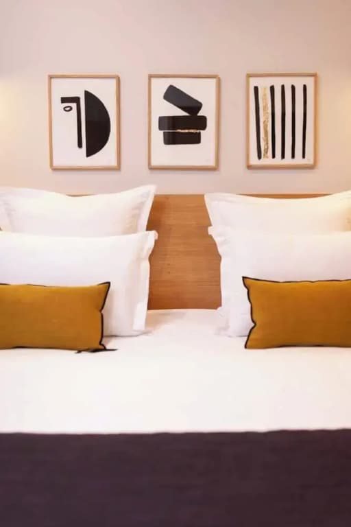 Hotel Tinah: Elegance and Comfort Near the Champs-elysees - Photo 1