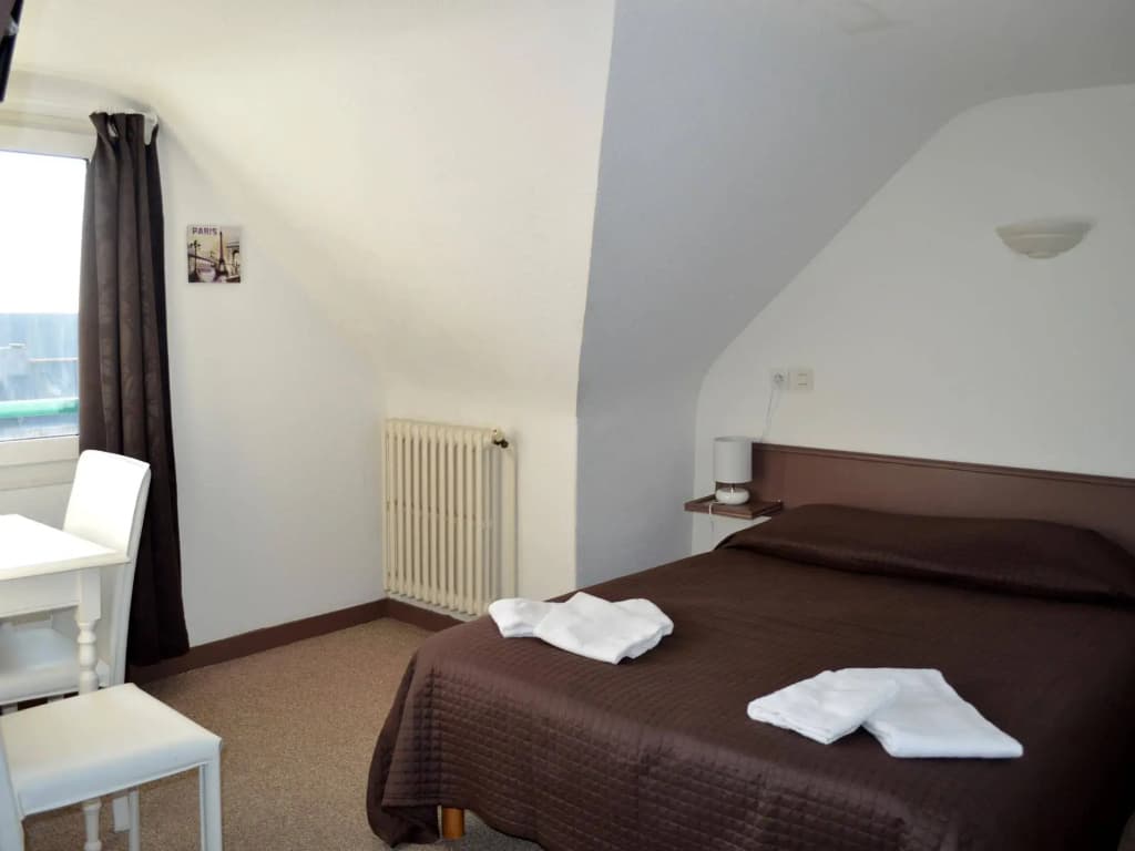 Hotel Le Bretagne - Photo 2