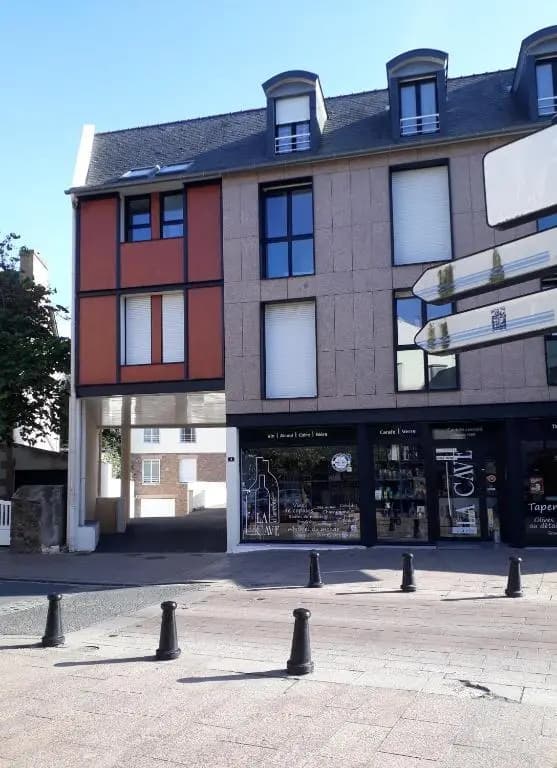 T2 lumineux à Perros-Guirec, plein centre-ville - Photo 1