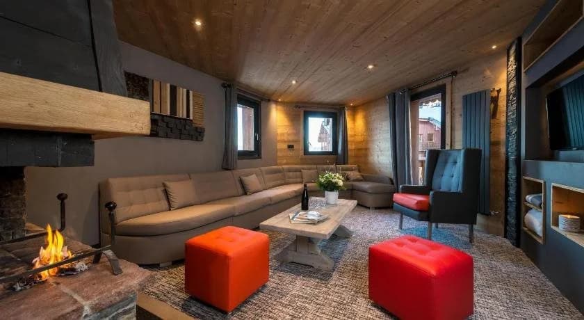 Chalet Altitude - Photo 1