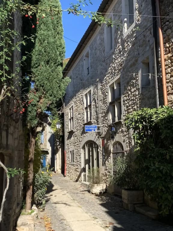 Le Castélas - Photo 1