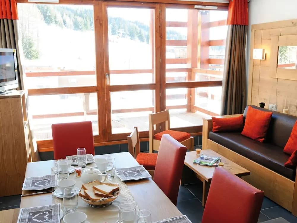 Apartment in French Alps Near Ski Slopes - Miniature 6
