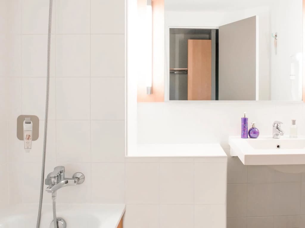 ibis Valence Sud - Miniature 7