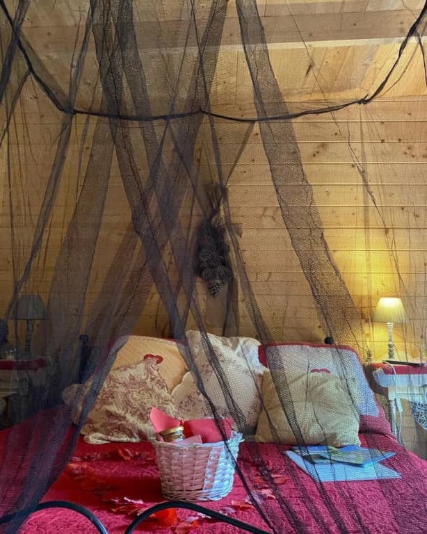 La cabane Romantique et sa balneotherapie - Photo 1