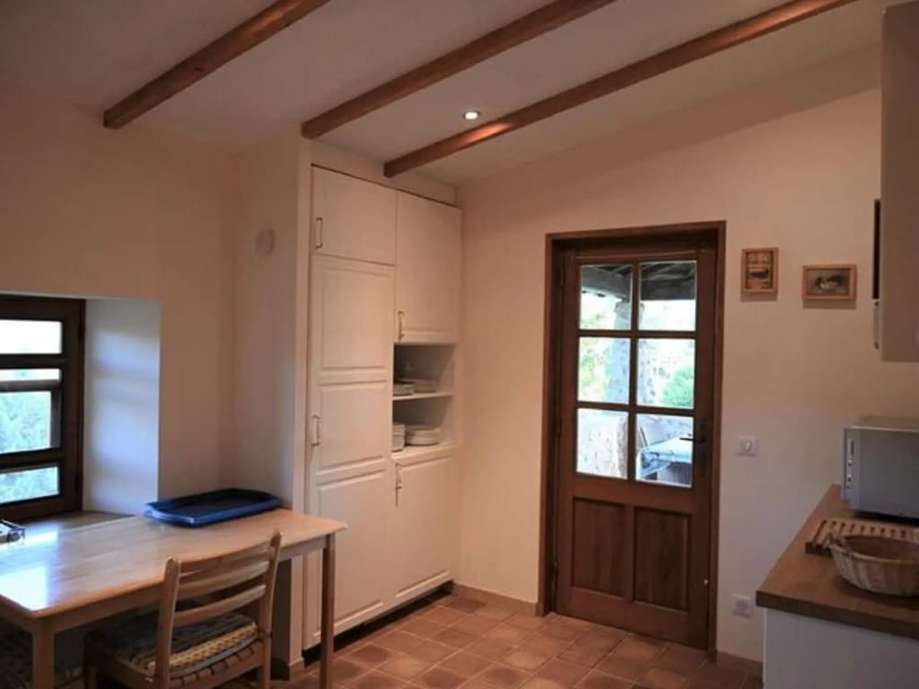 Restful Villa in Largentiere With Swimming Pool - Photo 4