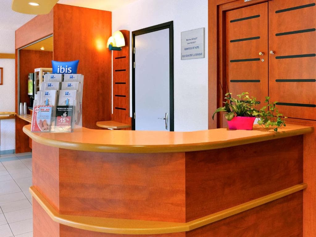 ibis budget Orléans Nord Saran - Photo 2