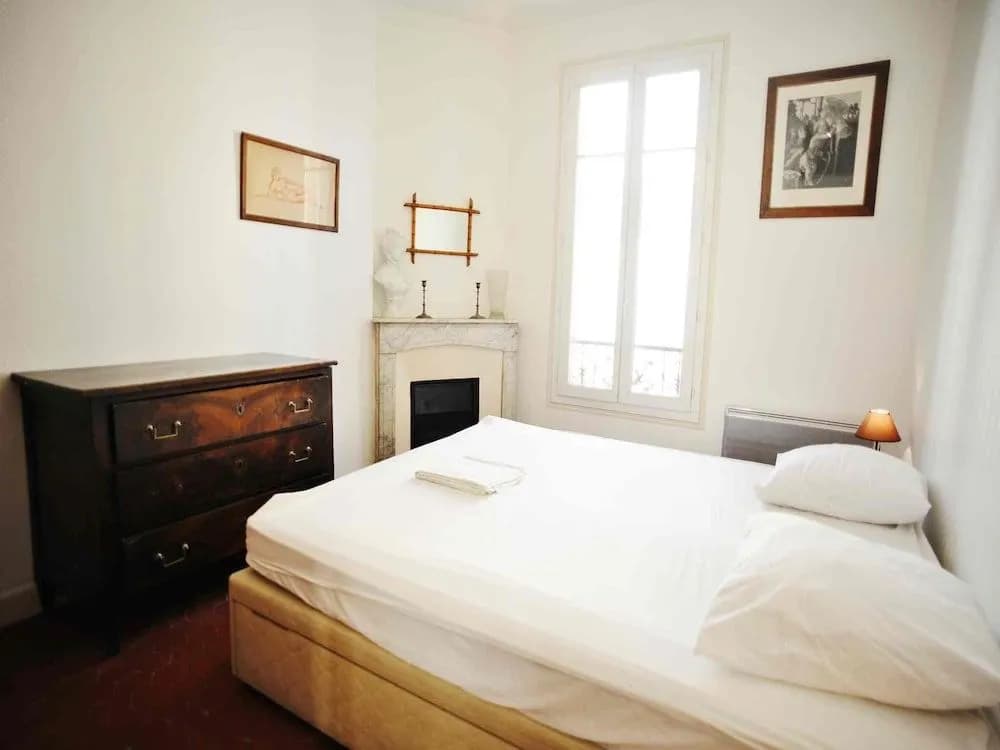 Riviera - Photo 1