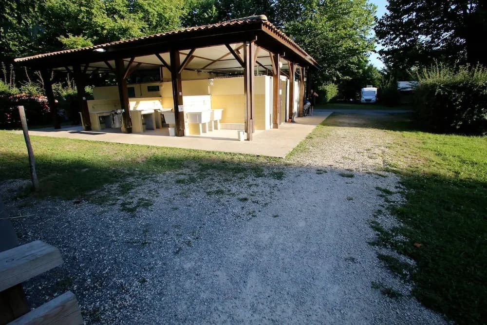 Camping l'ilot Du Chail - Photo 3