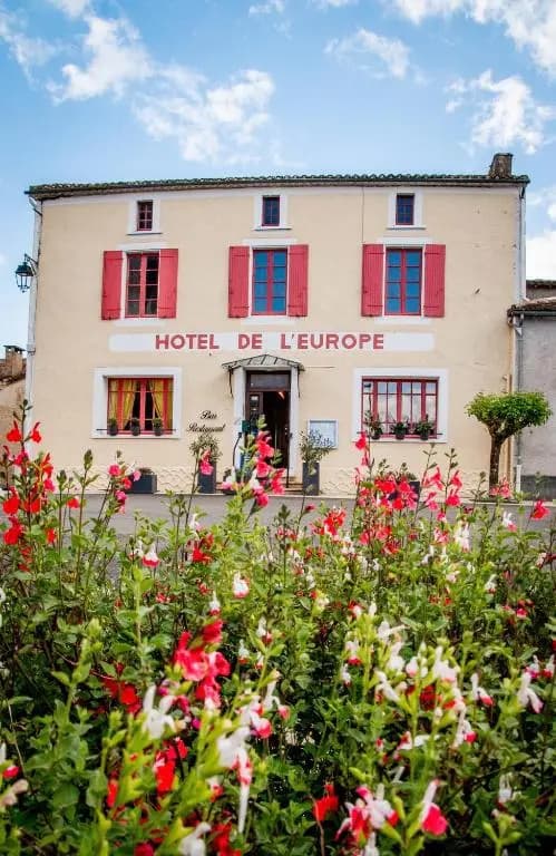 Hôtel & Gastronomie - La Table de l'Europe - Photo 1