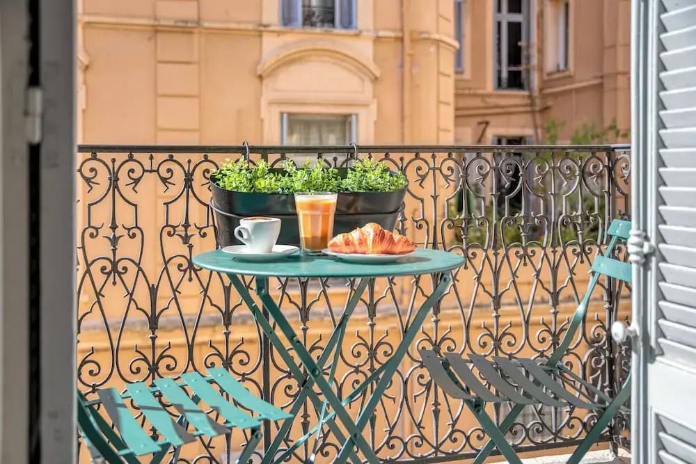 Quiet and Luxurious Apartment - Cannes Center - 2br/6p - Miniature 8