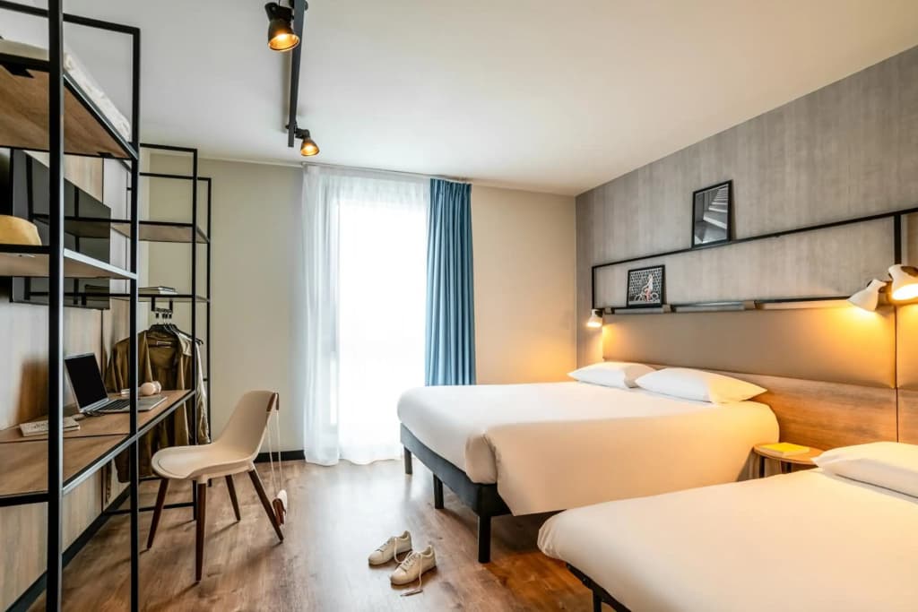 ibis Bordeaux Nord Carbon Blanc - Photo 1