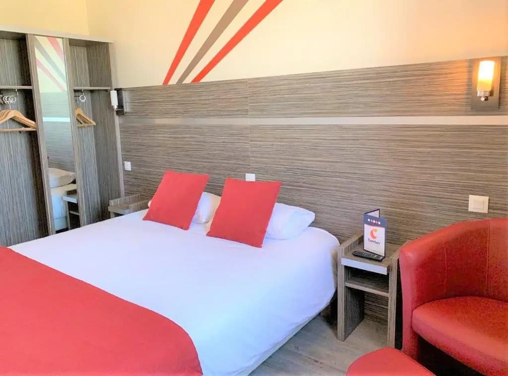 Comfort Hotel Dijon Sud - 21600 LONGVIC - Miniature 7