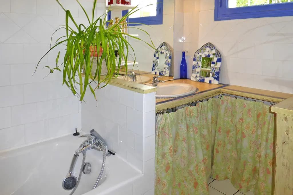 Holiday Home in Denneville Near Sandy Beach - Miniature 7