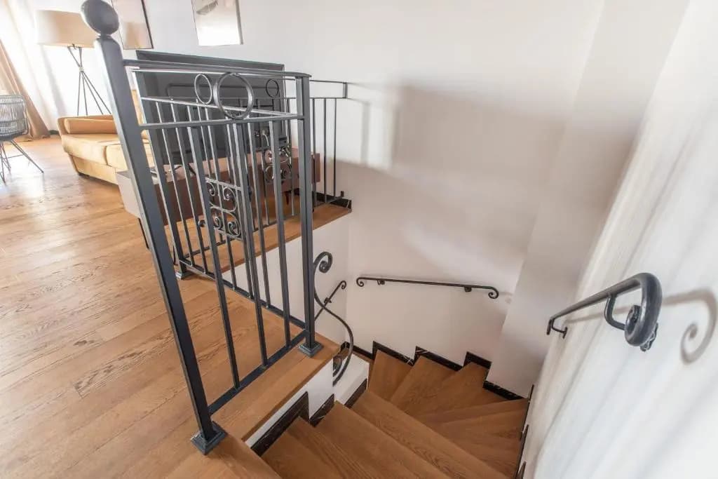 Penthouse 1BR - Cannes Center - Marche Forville - 5 min Palais, Croisette & Plages - Miniature 8