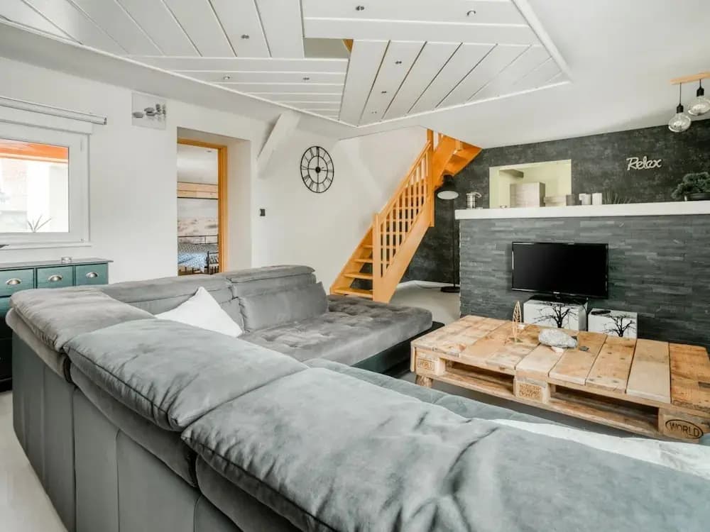 Swanky Cottage in Saasenheim With Balcony - Photo 1
