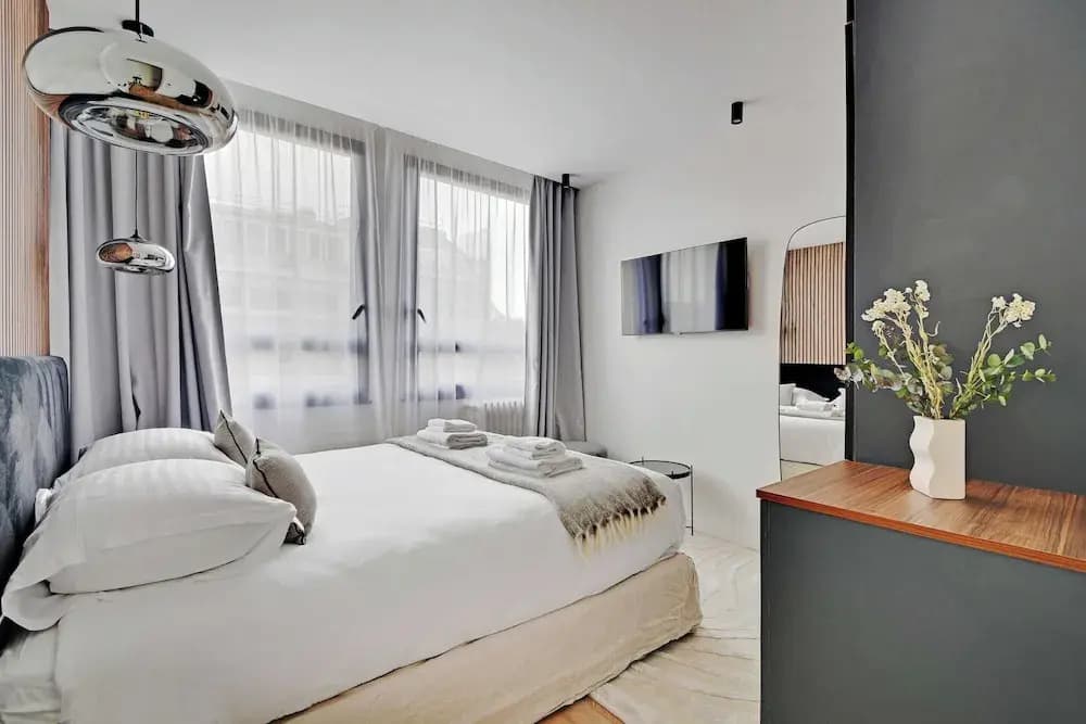 Elegant Apartment - 3br/8p - Arc de Triomphe - Photo 2