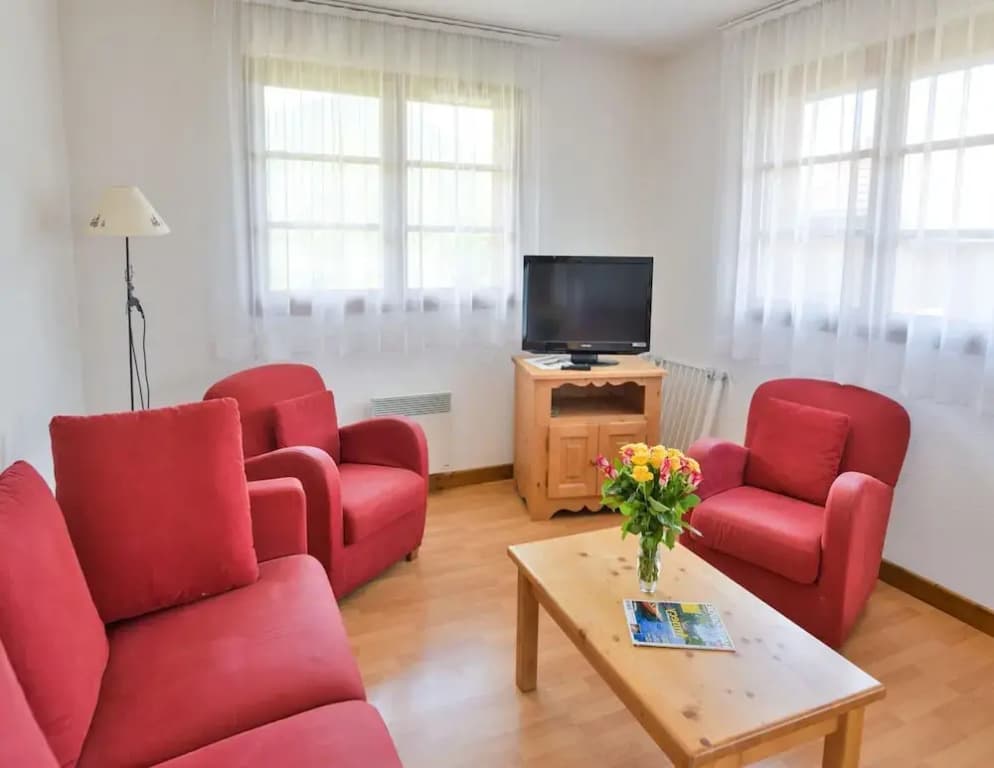 Charming Savoyard Apartment - Miniature 7