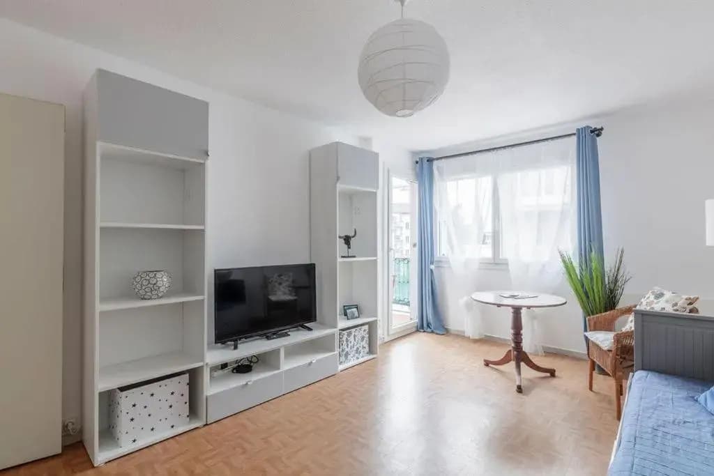 Nicolas III, parking privé, Netflix, balcon - Photo 4