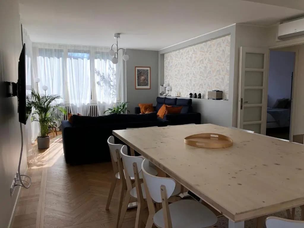 La Maison, 4 appartements 3 étoiles climatisés au centre ville avec jardin proche du Parc et des Thermes - Photo 2