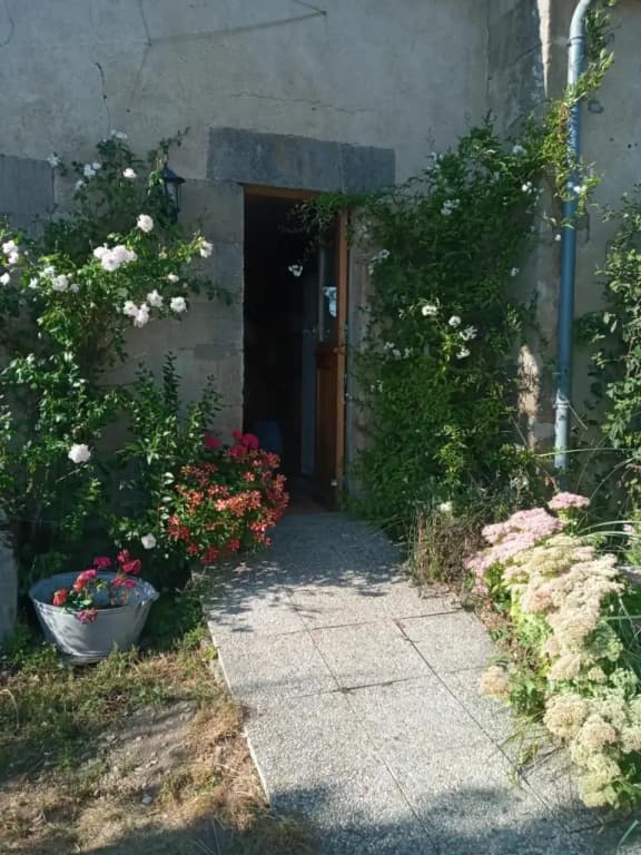 Savriere Main Large House - Photo 3