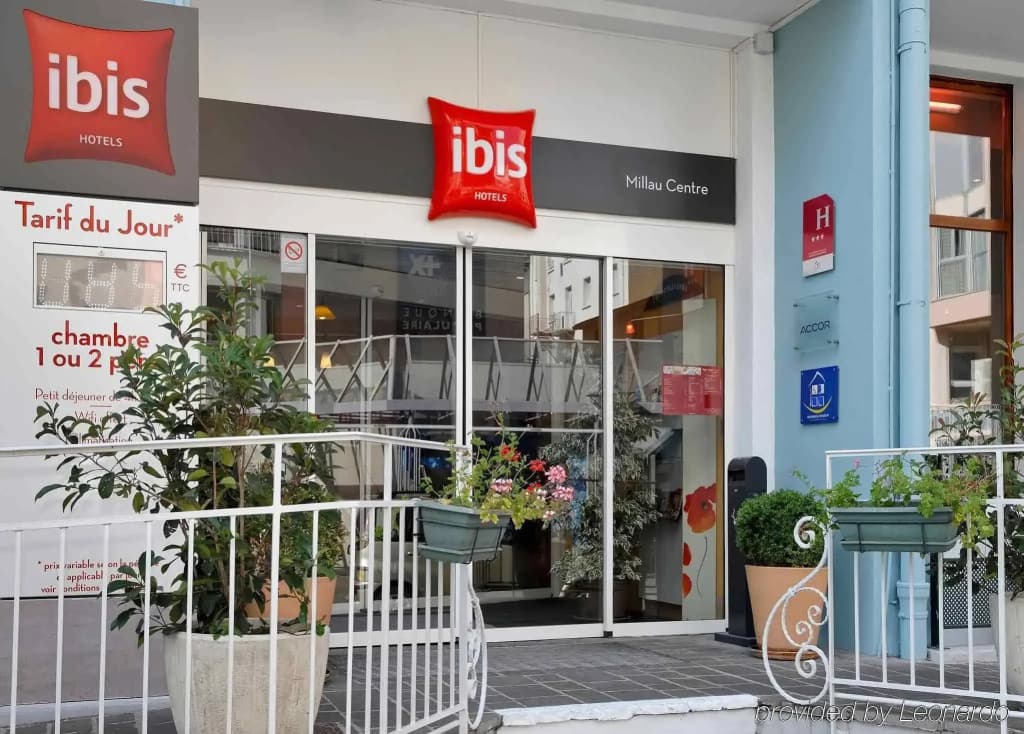 ibis Millau - Photo 1