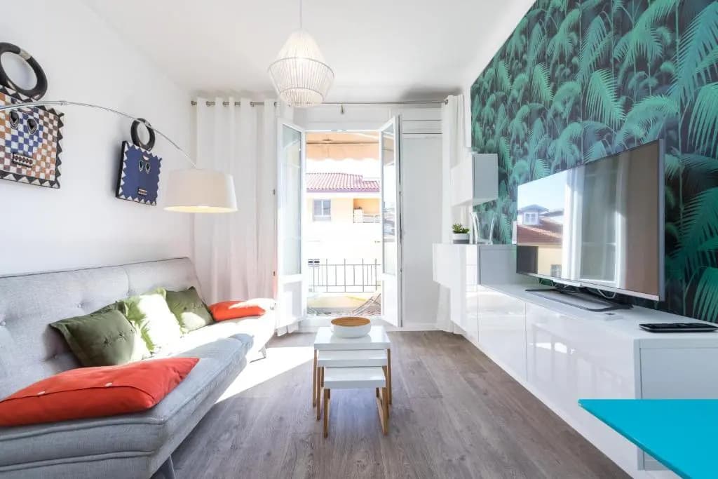 Cosy 1 Bdr Near Garibaldi Square - Top Floor & AC - Photo 5