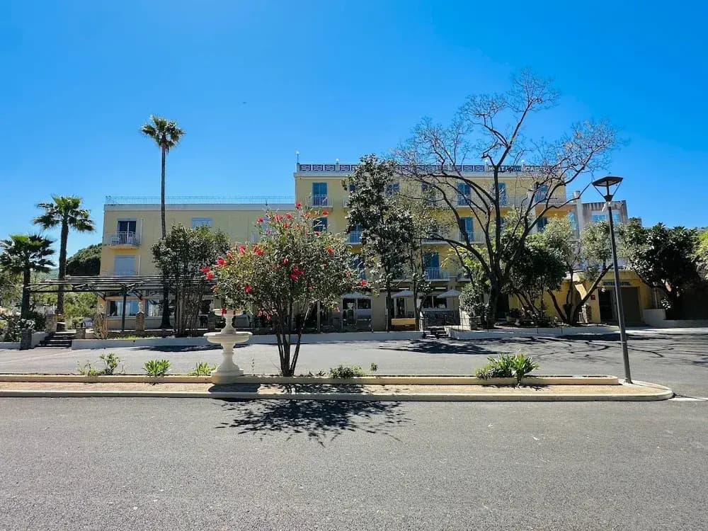 Hôtel Castellu - Photo 1