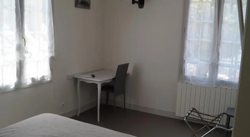 Htel Les Mimosas - Photo 3